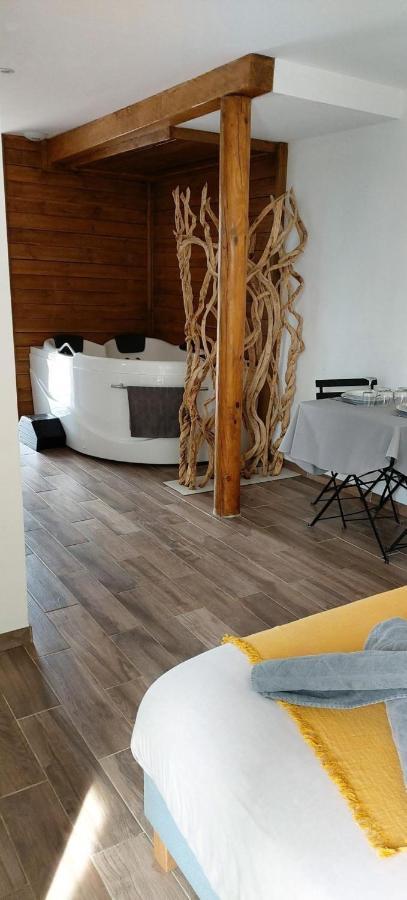 Chambre D'Hotes Des Loyes Jaillans Exterior foto